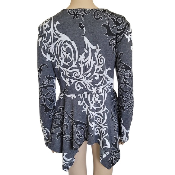 5 Twelve Women's SharkBite Knit Top Gray/White Long Sleeve Size Medium - Picture 2 of 7